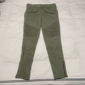 American Eagle Hi-Rise Cargo Jegging Women’s Size 6 Short